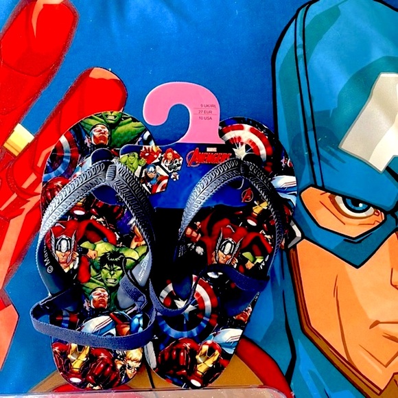 🆕 Marvel Avengers Ltd Edition Kids Superhero Elastic Strap Sandals - Picture 3 of 3